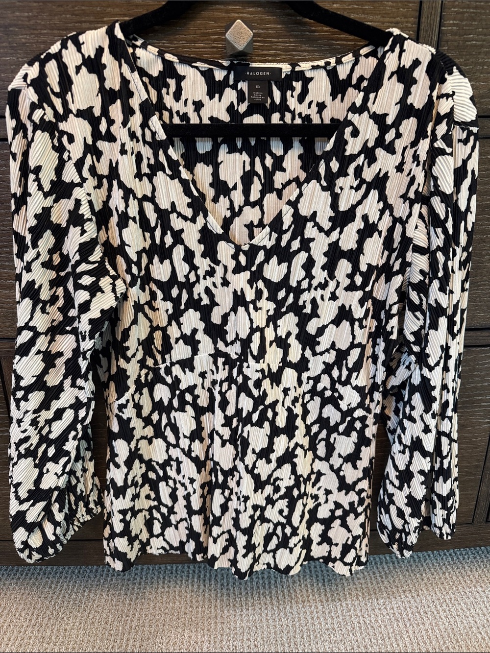 Halogen Black & White Printed V-Neck Peplum Blouse